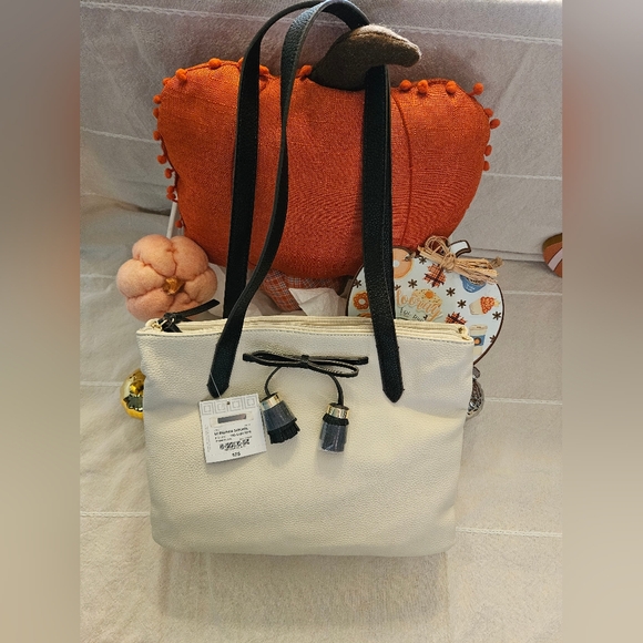 Liz Claiborne Handbags - Fall Purse/Tote